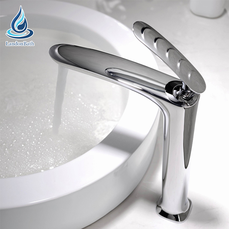 Grifo de lavabo de baño cromado de diseño de lujo, grifo de lavado a mano montado en cubierta, fabricantes de grifos estándar australianos rubinetti bagno