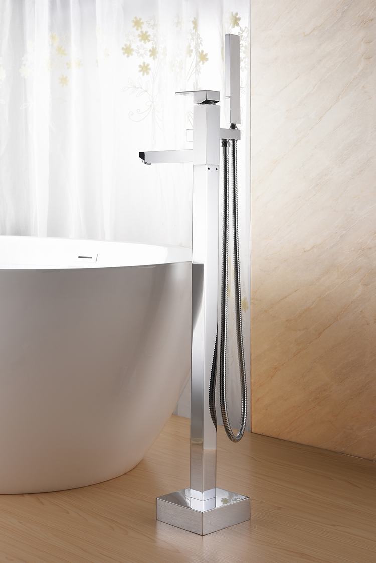 Grifo de bañera de ducha independiente Artículos sanitarios Relleno de bañera de montaje en piso de latón cromado pulido con CUPC