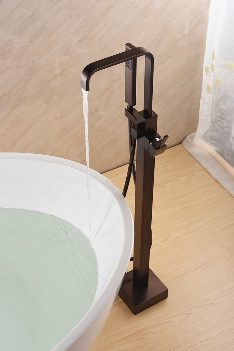 Bronce aceitado ORB Soporte independiente Grifos de baño Grifo mezclador de bañera con ducha de mano
