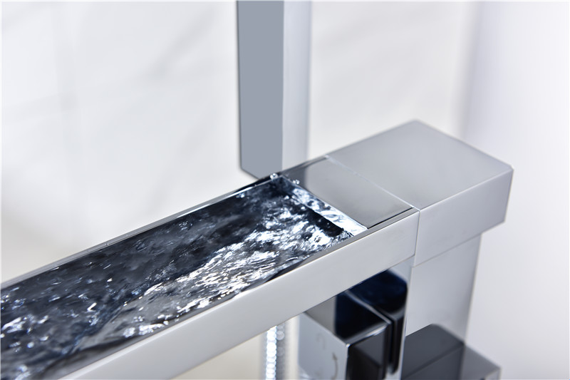 cUPC Grifo de baño independiente Cuerpo de latón Bañera Ducha Grifos de agua con rociador de mano